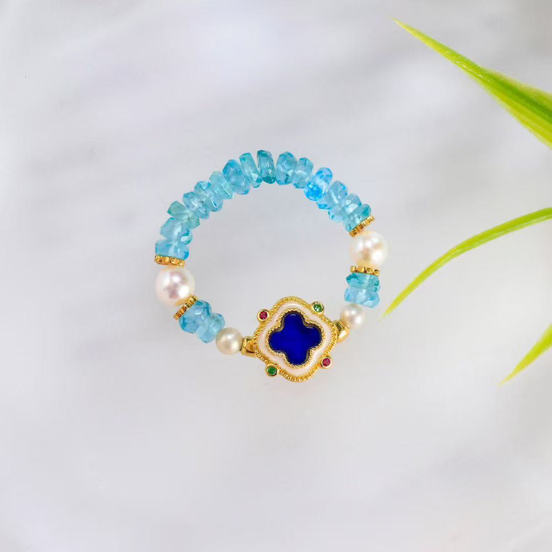 Azure Clover Enamel Ring – Pearl & Apatite Edition