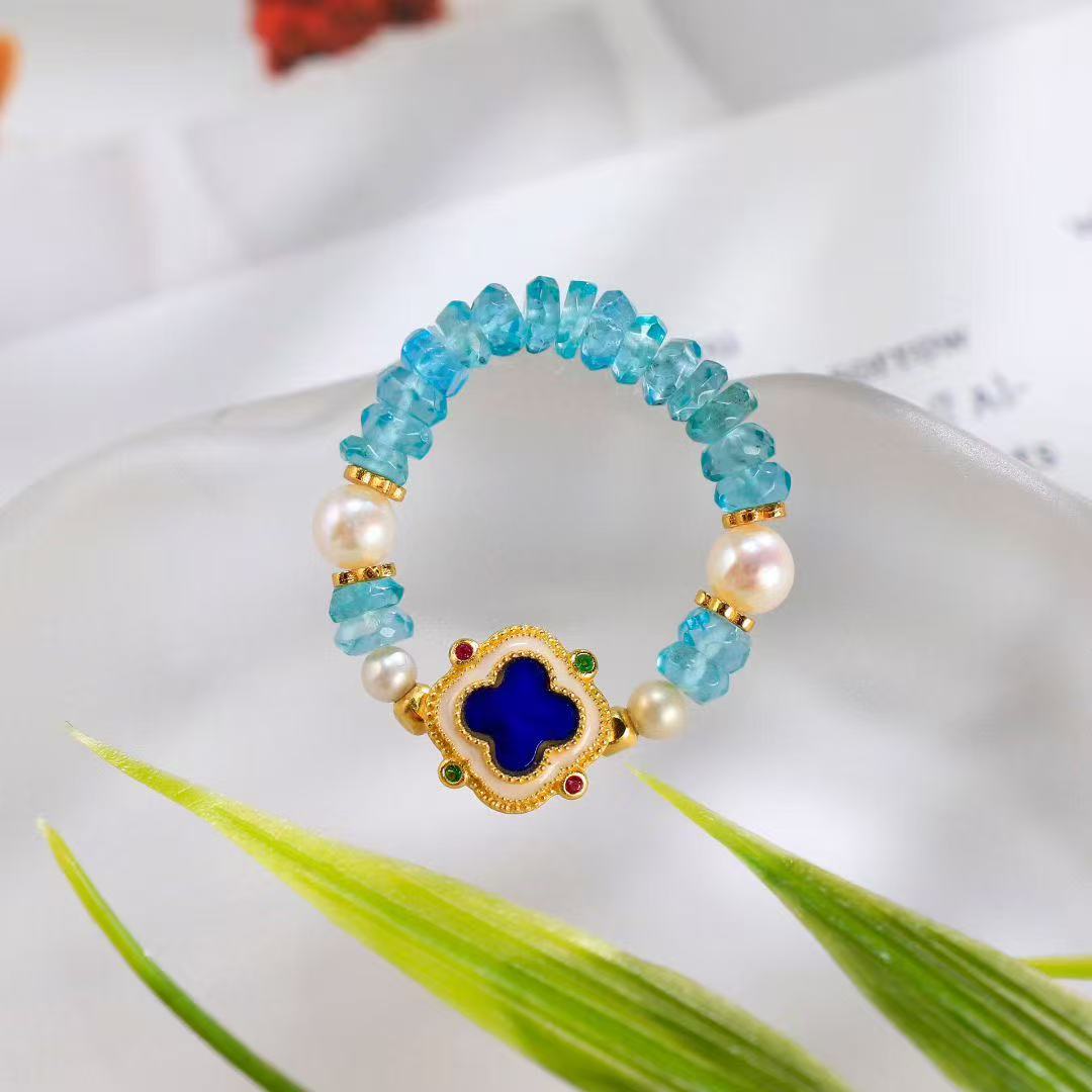 Azure Clover Enamel Ring – Pearl & Apatite Edition