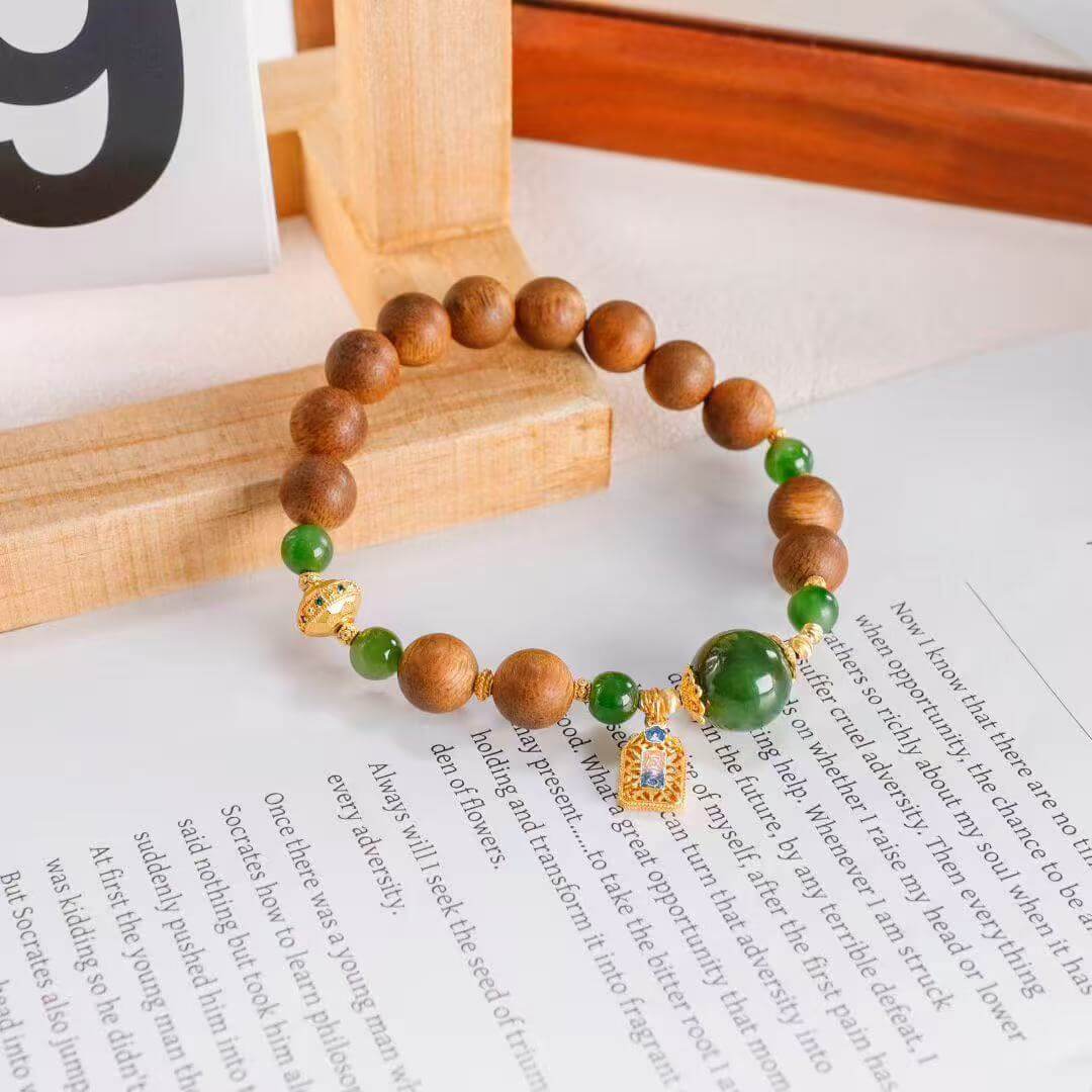 Green Jade Bracelet – Great Fortune Agarwood front view