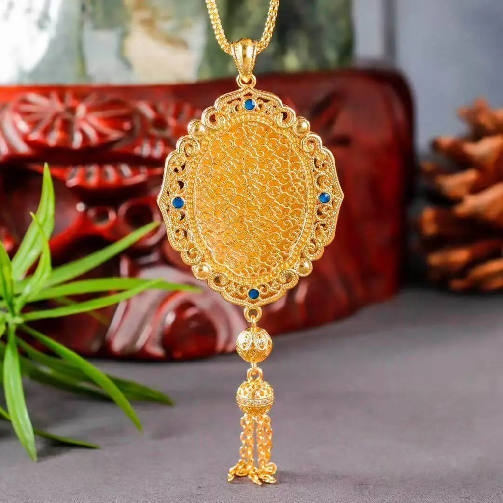  Magpie Plum Blossom Fan Pendant – Magpie Detail Close Up
